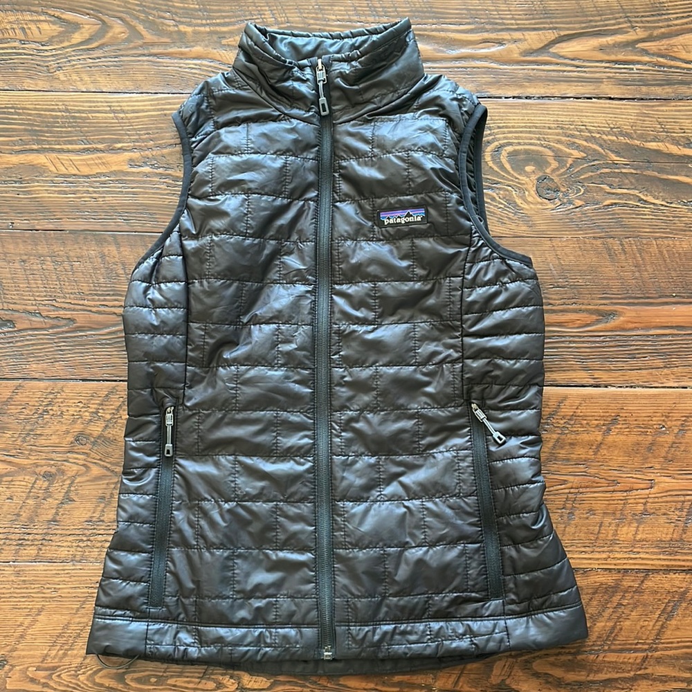Patagonia Black Women’s XS Nano Down Vest